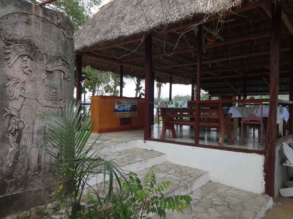 Hotel Santa Barbara Tikal Флорес Екстер'єр фото